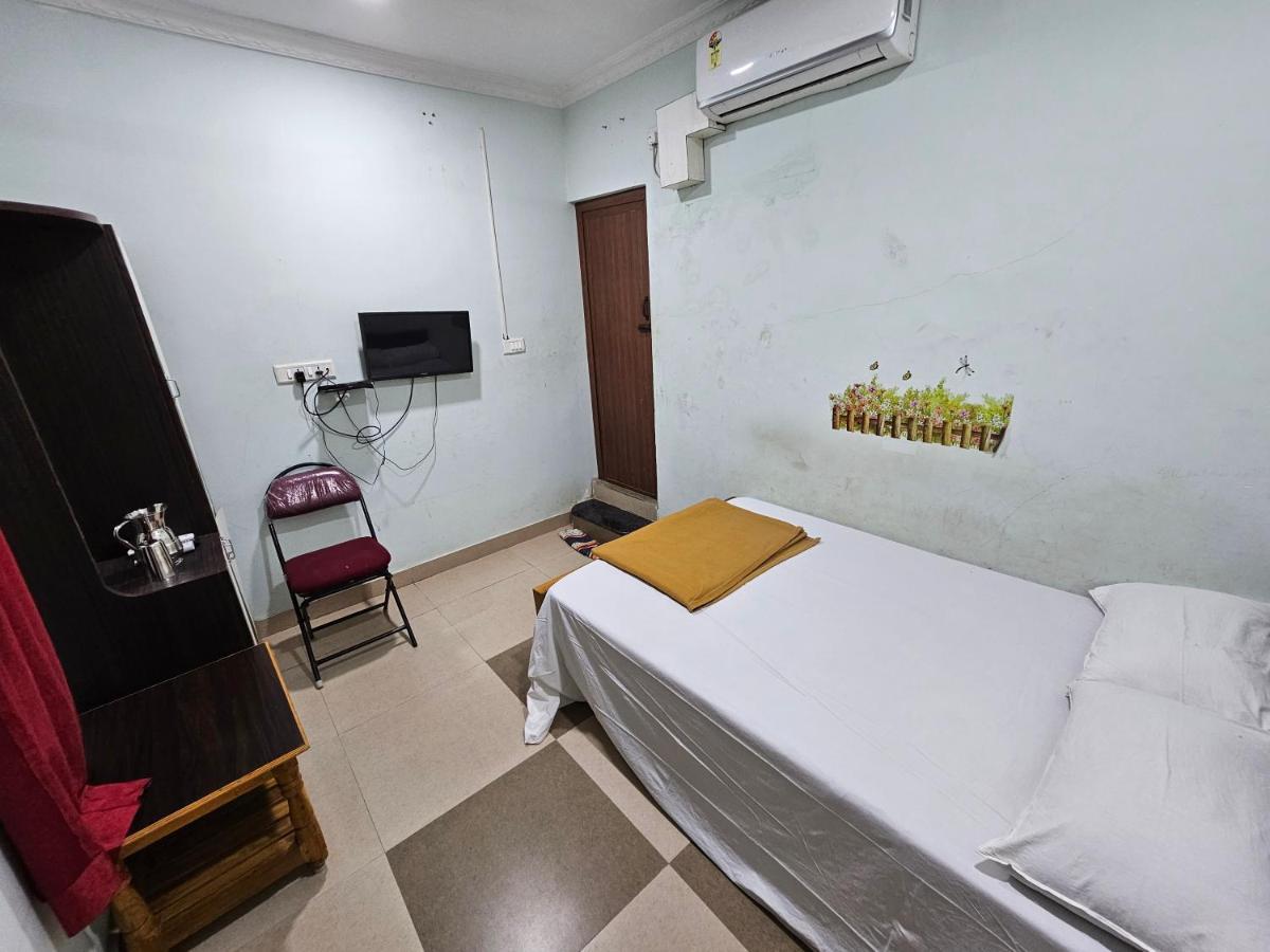 Arunachala Guest House Vriddhachalam ภายนอก รูปภาพ